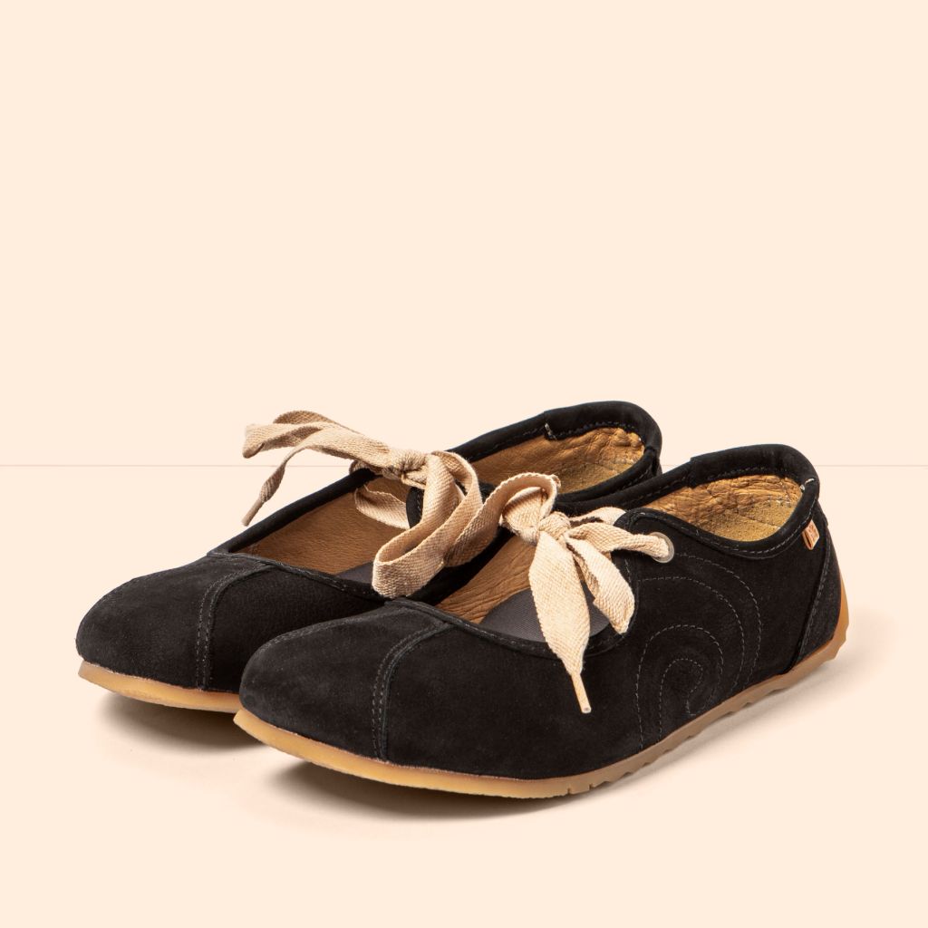 El Naturalista_Ondina_nobuck_black_02.jpg