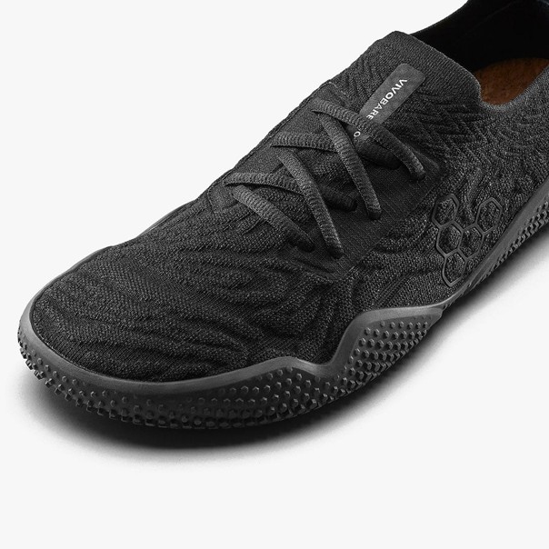 Motus Studio Sneaker_Obsidian_04.jpg